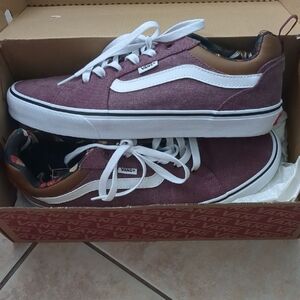 Vans Men's Burgundy and White Sneakers
